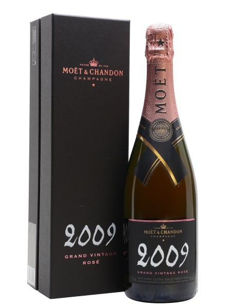 Champagne glass and champagne bottle, Grand Vintage Rosé, Moet et