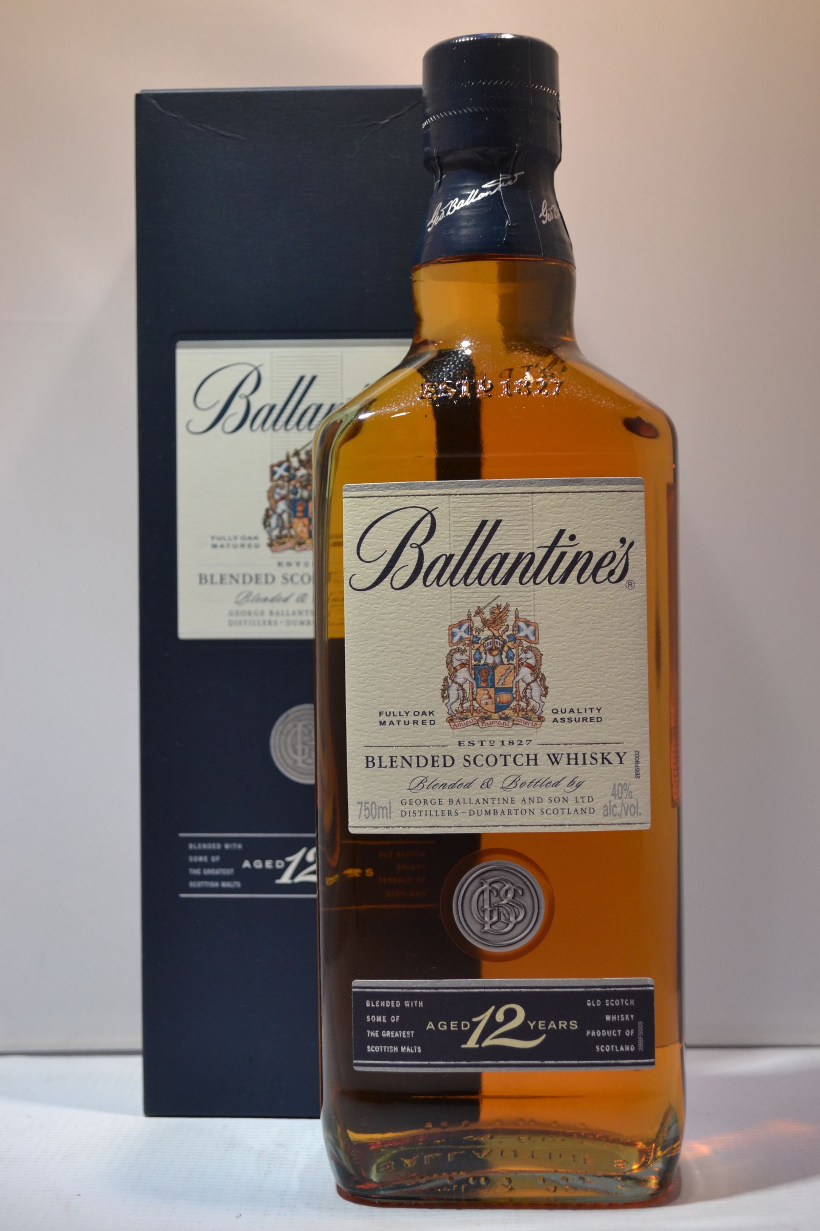 Ballantine's Blended Scotch Whisky Aged 12 Years 70cl (Astucciato)